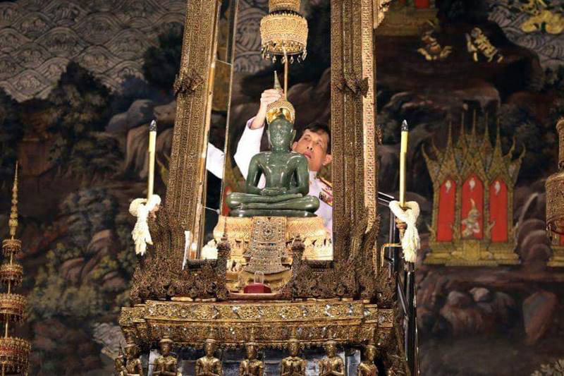 ในหลวง ร.10 , พระราชินี ในหลวง ร.10 , พระราชินี