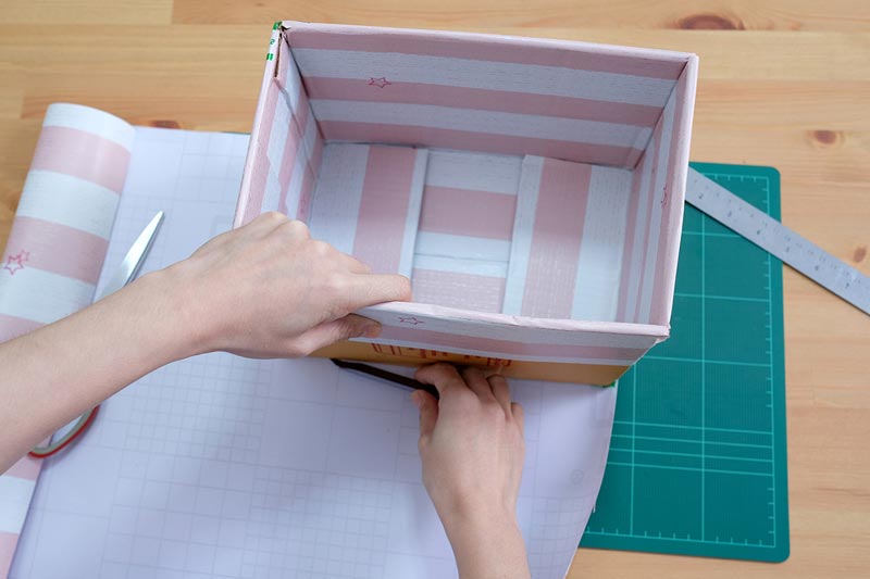 DIY ชั้นวางของ DIY ชั้นวางของ