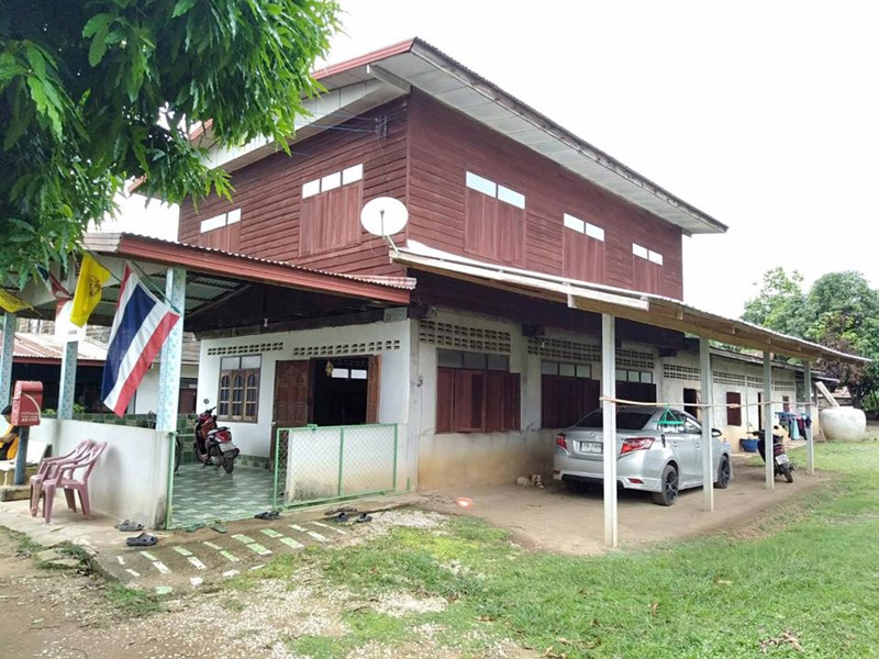 รีโนเวทบ้านไม้ 2 ชั้น รีโนเวทบ้านไม้ 2 ชั้น