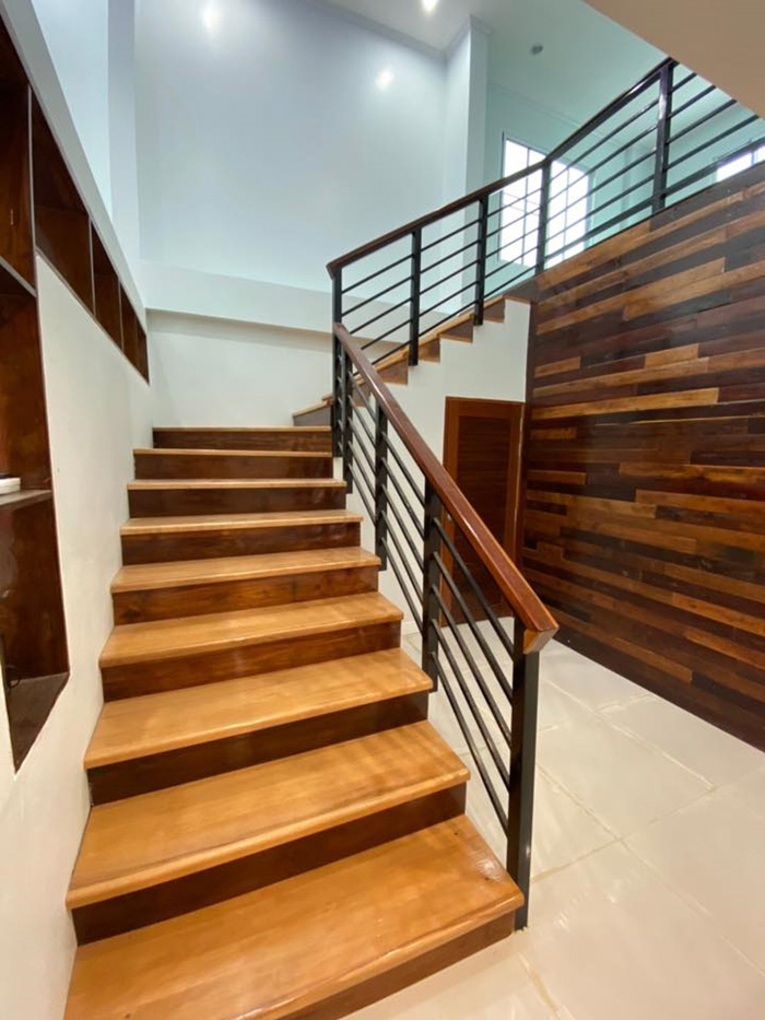 รีโนเวทบ้านไม้ 2 ชั้น รีโนเวทบ้านไม้ 2 ชั้น