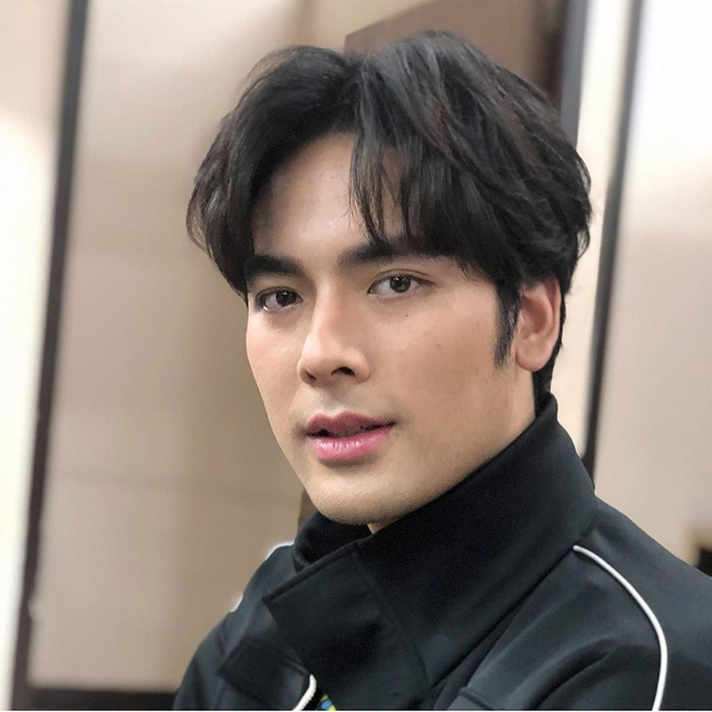 บอม ธนิน บอม ธนิน