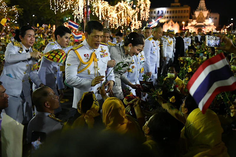 ในหลวง - พระราชินี ในหลวง - พระราชินี