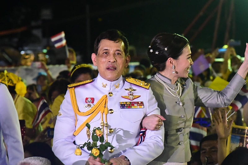 ในหลวง - พระราชินี ในหลวง - พระราชินี