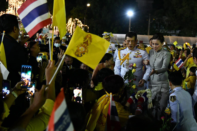 ในหลวง - พระราชินี ในหลวง - พระราชินี