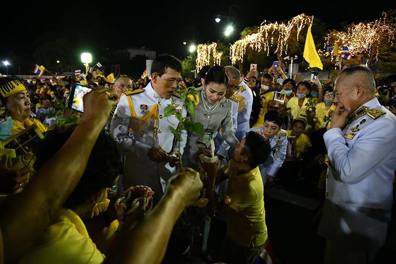 ในหลวง - พระราชินี ในหลวง - พระราชินี