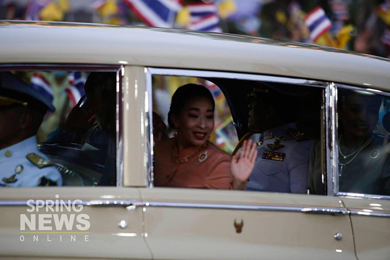 ในหลวง - พระราชินี ในหลวง - พระราชินี