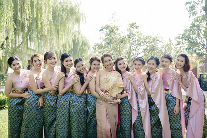 ร้านเช่าชุดไทยเพื่อนเจ้าสาว ร้านเช่าชุดไทยเพื่อนเจ้าสาว