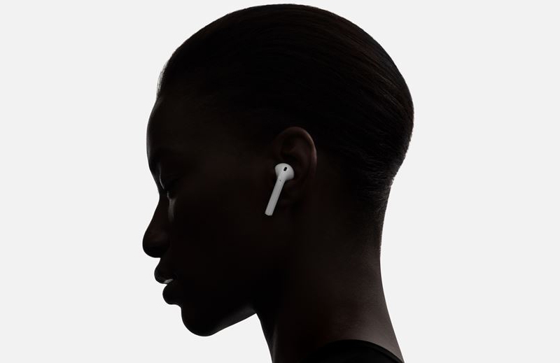 AirPods AirPods