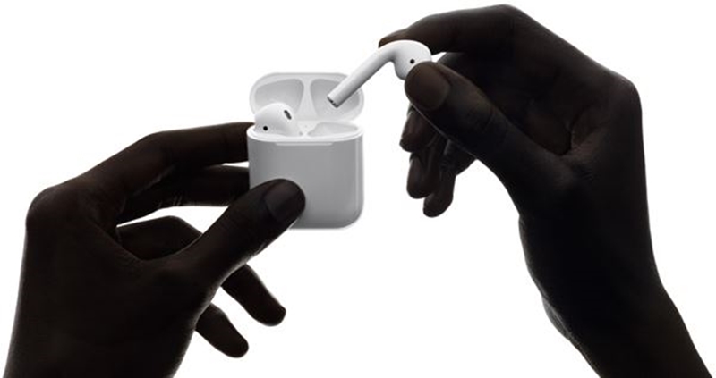 AirPods AirPods