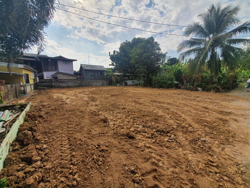 สร้างบ้านหลังแรก สร้างบ้านหลังแรก