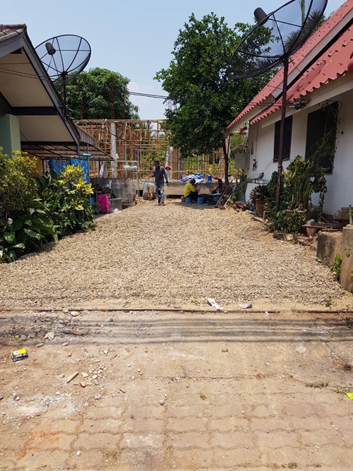 สร้างบ้านหลังแรก สร้างบ้านหลังแรก