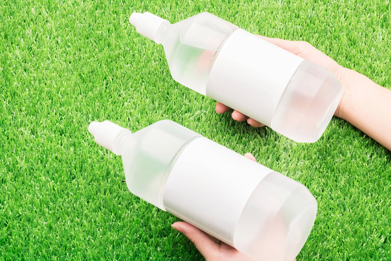 เจาะหู ควรทำความสะอาดตำแหน่งเจาะหู ด้วยน้ำเปล่าหรือน้ำเกลือ