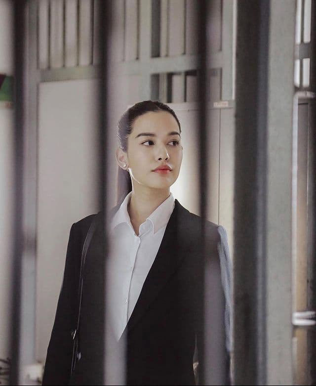 จีน่า ญีนา ซาลาส จีน่า ญีนา ซาลาส