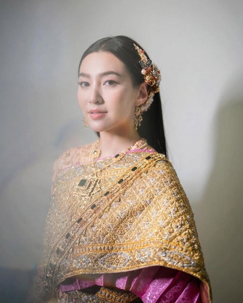 เบลล่า ราณี เบลล่า ราณี