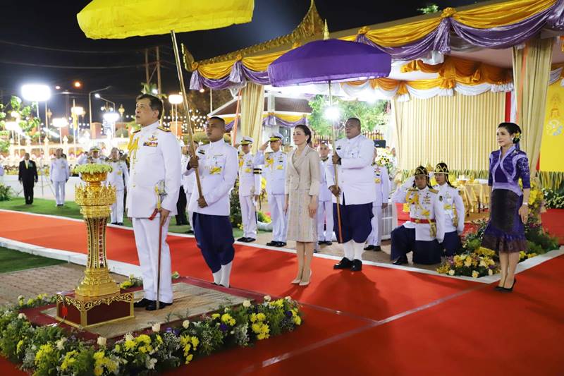 ในหลวง พระราชินี เสด็จฯ ในหลวง พระราชินี เสด็จฯ