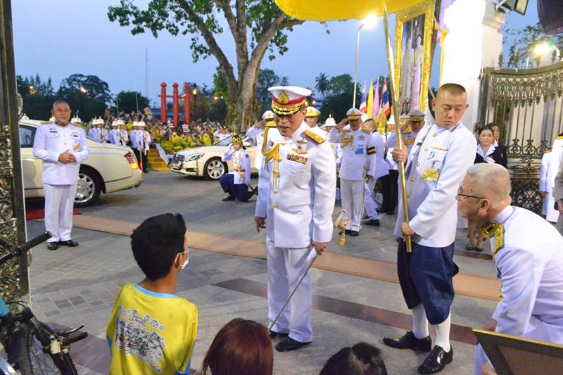 ในหลวง พระราชินี เสด็จฯ ในหลวง พระราชินี เสด็จฯ