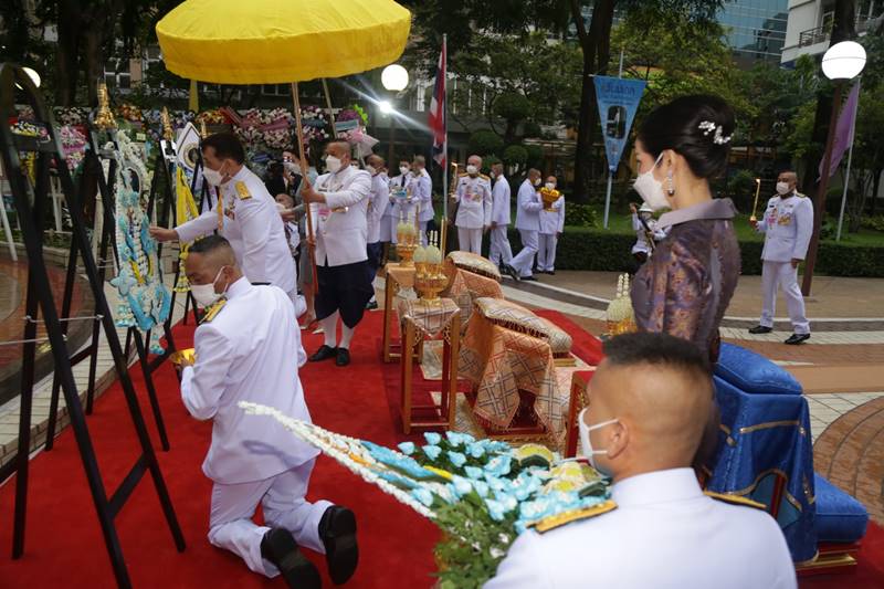 ในหลวง รัชกาลที่ 10 ในหลวง รัชกาลที่ 10