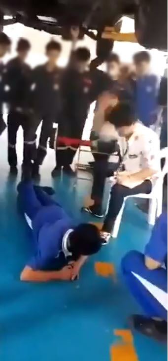 ครูตีนักเรียน ครูตีนักเรียน