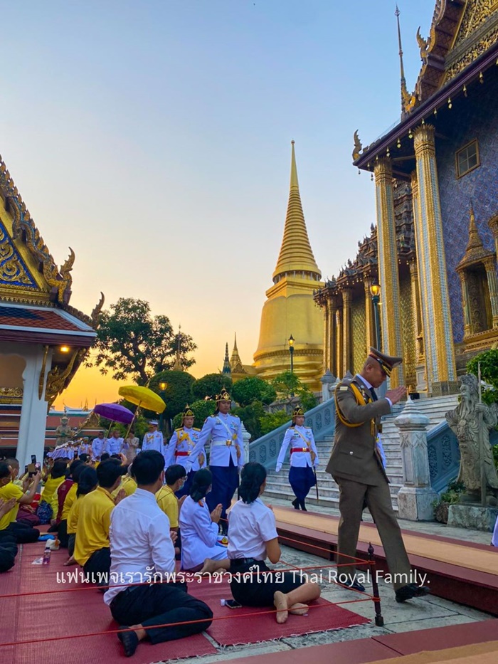 ในหลวง ร. 10 ในหลวง ร. 10