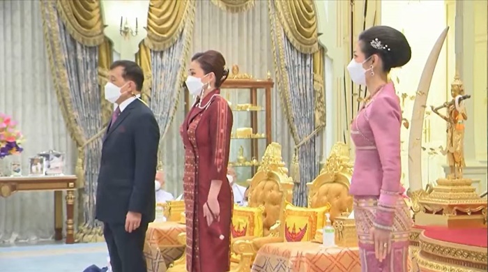 ในหลวง - พระราชินี ในหลวง - พระราชินี