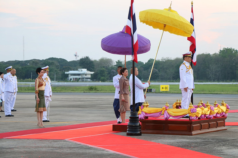 ในหลวง - พระราชินี ในหลวง - พระราชินี