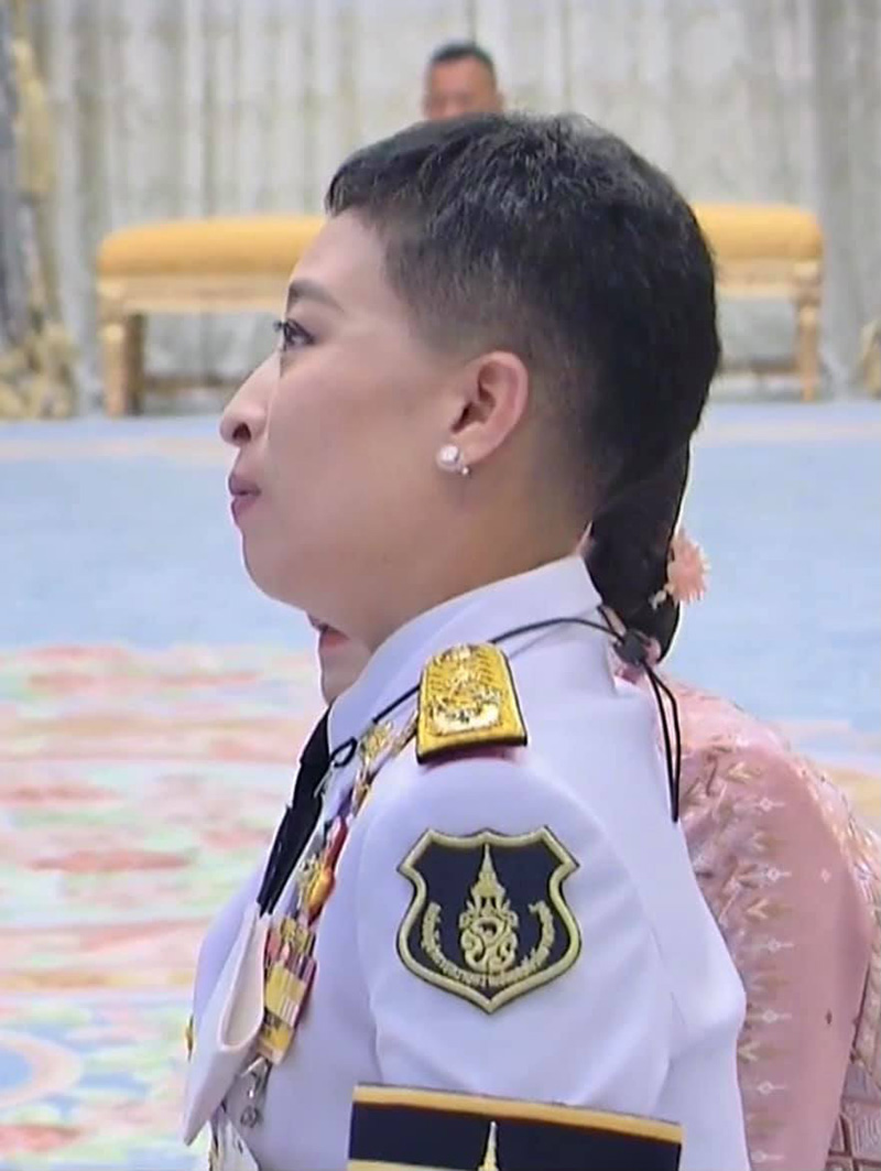 พลเอกหญิง เจ้าฟ้าพัชรกิติยาภาฯ พลเอกหญิง เจ้าฟ้าพัชรกิติยาภาฯ