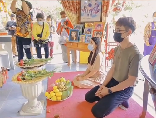 เปาวลี เผยเลขเด็ดเซียมซี เปาวลี เผยเลขเด็ดเซียมซี