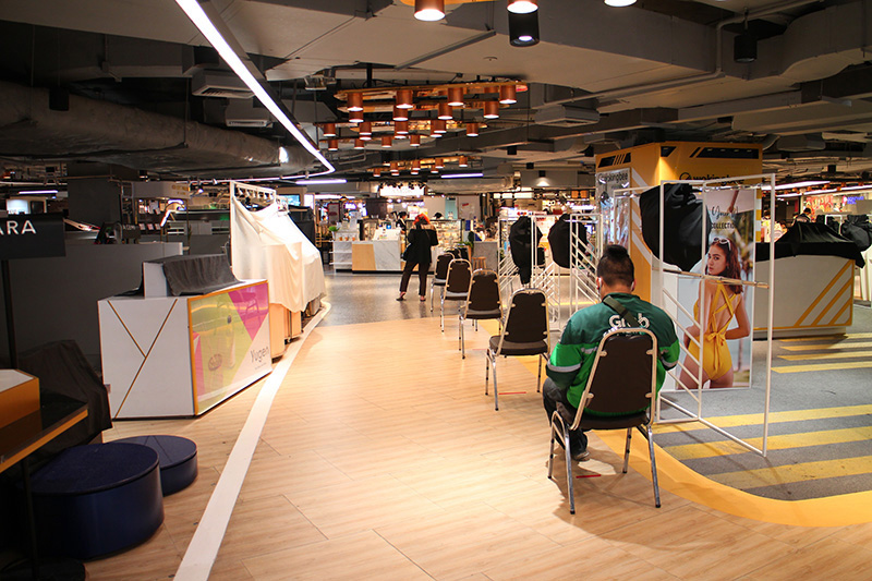 ร้าน ร้าน