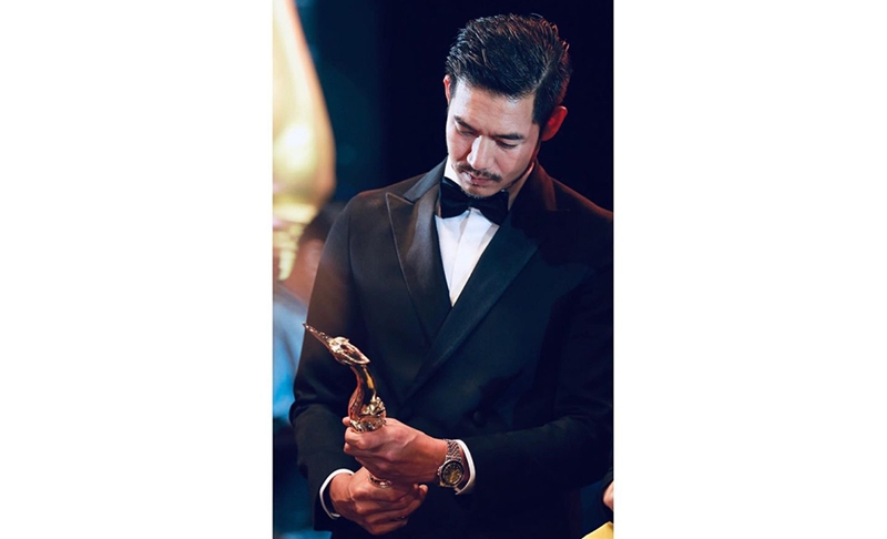 เวียร์ ศุกลวัฒน์ ประวัติ เวียร์ ศุกลวัฒน์ ประวัติ
