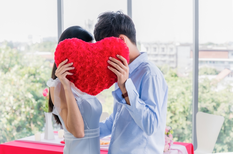 วิธีจีบสาวรุ่นพี่ วิธีจีบสาวรุ่นพี่