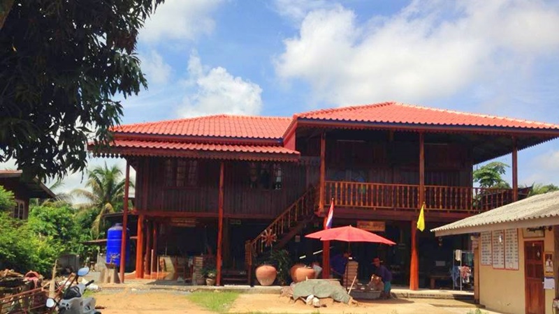 บ้านทรงไทยประยุกต์ ใต้ถุนสูง บ้านทรงไทยประยุกต์ ใต้ถุนสูง