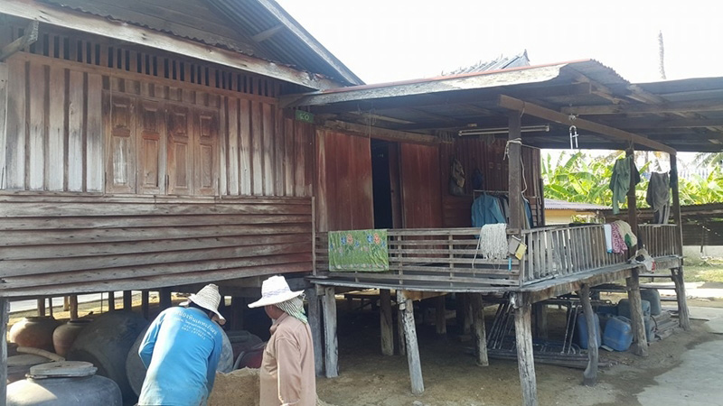 บ้านชั้นเดียวยกพื้นสูง 1 ห้องนอน บ้านชั้นเดียวยกพื้นสูง 1 ห้องนอน