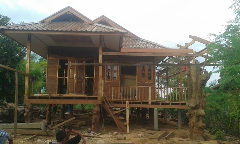 บ้านไม้ชั้นเดียวใต้ถุนสูง บ้านไม้ชั้นเดียวใต้ถุนสูง