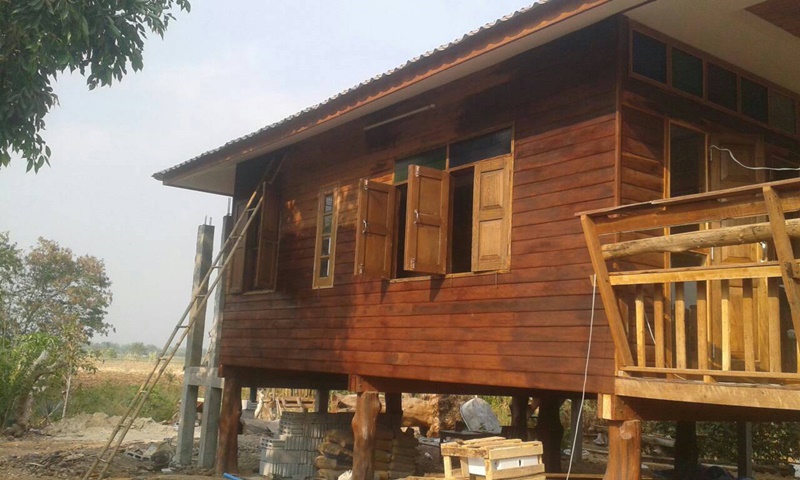 บ้านไม้ชั้นเดียวใต้ถุนสูง บ้านไม้ชั้นเดียวใต้ถุนสูง