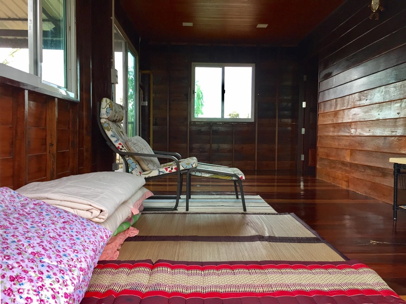 บ้านในสวนริมน้ำ บ้านในสวนริมน้ำ