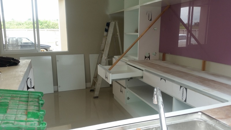 ห้องครัวบิวท์อินในบ้าน ห้องครัวบิวท์อินในบ้าน