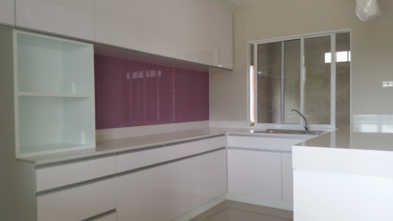 ห้องครัวบิวท์อินในบ้าน ห้องครัวบิวท์อินในบ้าน