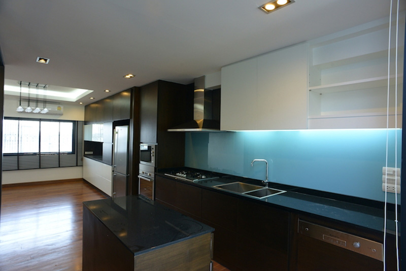 รีโนเวทตึกแถวเก่า รีโนเวทตึกแถวเก่า