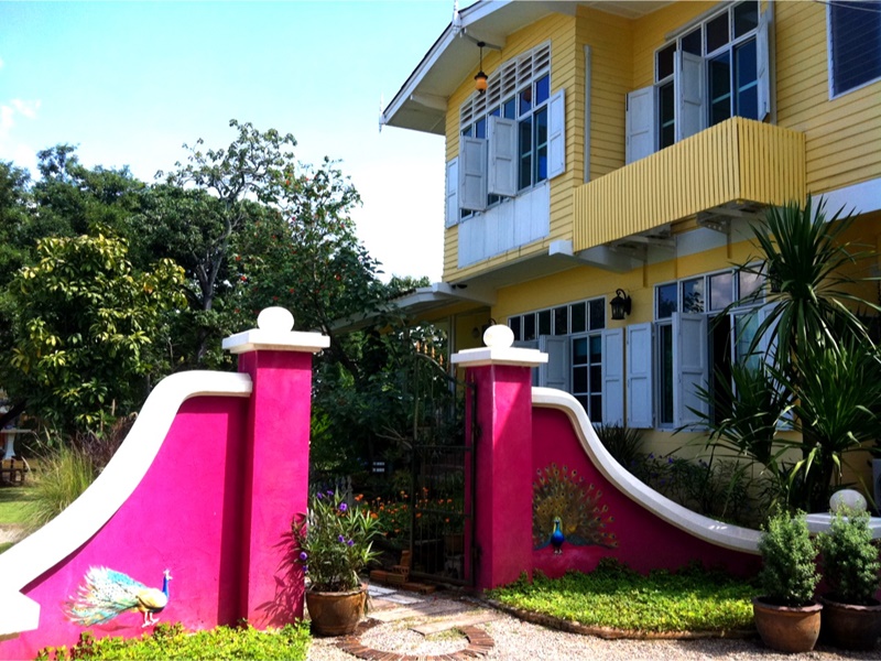 รีโนเวทบ้านไม้สองชั้น รีโนเวทบ้านไม้สองชั้น