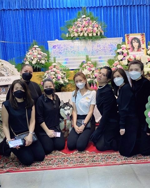 ซันนี่ ยูโฟร์ งานศพ ซันนี่ ยูโฟร์ งานศพ
