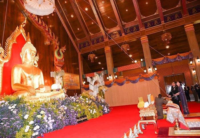 ในหลวง ร.10 พระราชินี ในหลวง ร.10 พระราชินี