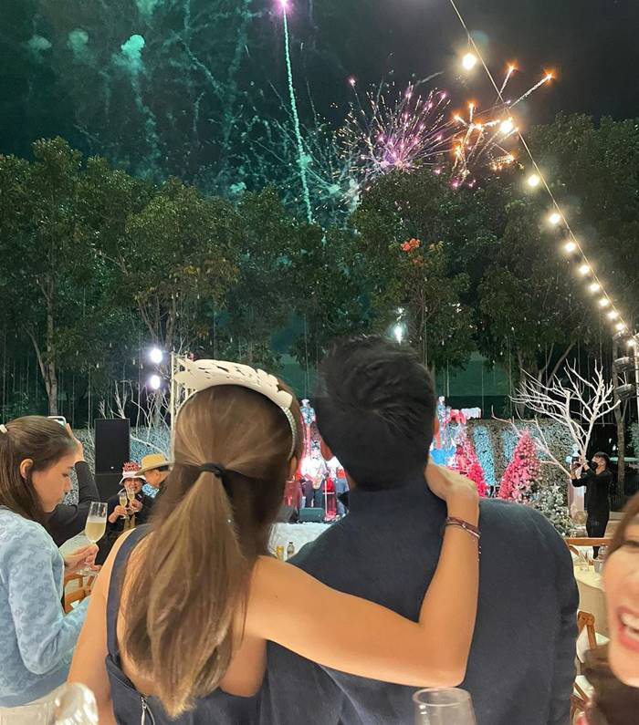 ปาร์ตี้บ้านอนุทิน ปาร์ตี้บ้านอนุทิน