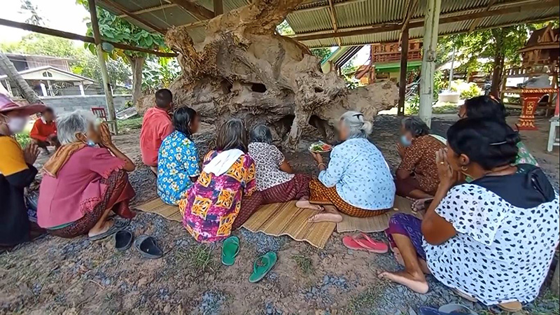 ตะเคียนยักษ์จมก้นอ่างเก็บน้ำ ทำยังไงก็เอาขึ้นไม่ได้ ตะเคียนยักษ์จมก้นอ่างเก็บน้ำ ทำยังไงก็เอาขึ้นไม่ได้