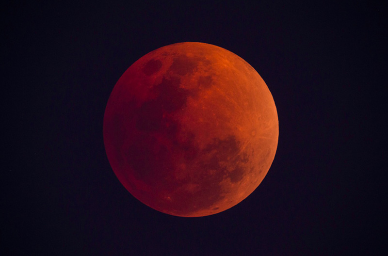 หมอกฤษณ์ ชี้ จันทรุปราคาวันลอยกระทง ให้ออกจากบ้าน หมอกฤษณ์ ชี้ จันทรุปราคาวันลอยกระทง ให้ออกจากบ้าน