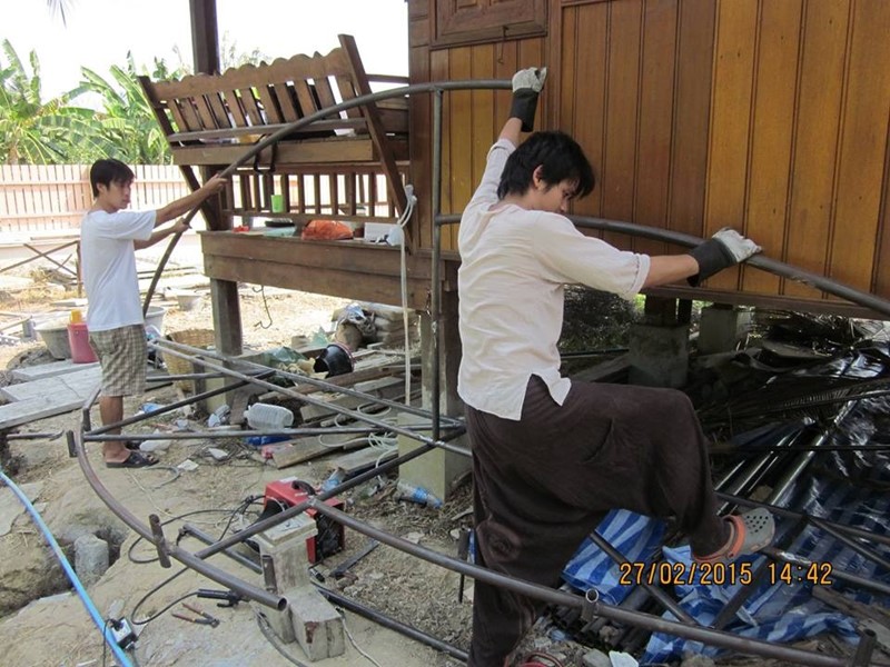 การปลูกเมลอนในโรงเรือน การปลูกเมลอนในโรงเรือน