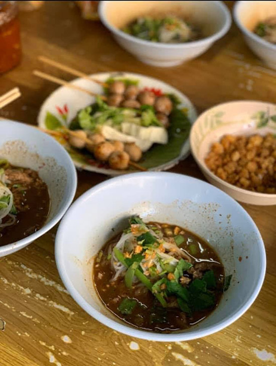 ก๋วยเตี๋ยวเรืออยุธยารสดั้งเดิมสูตรโบราณโรคัลโรด ดอนเมือง ก๋วยเตี๋ยวเรืออยุธยารสดั้งเดิมสูตรโบราณโรคัลโรด ดอนเมือง