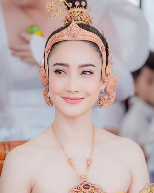 แต้ว ณฐพร รำบวงสรวงพระยาศรีสัตตนาคราช 1/4/66 แต้ว ณฐพร