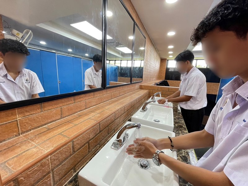 ห้องน้ำโรงเรียน ห้องน้ำโรงเรียน