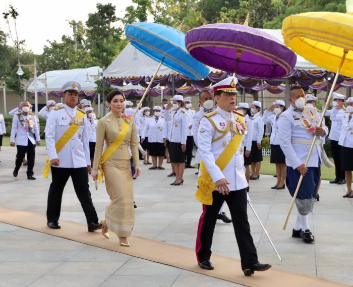 ในหลวง - พระราชินี ในหลวง - พระราชินี