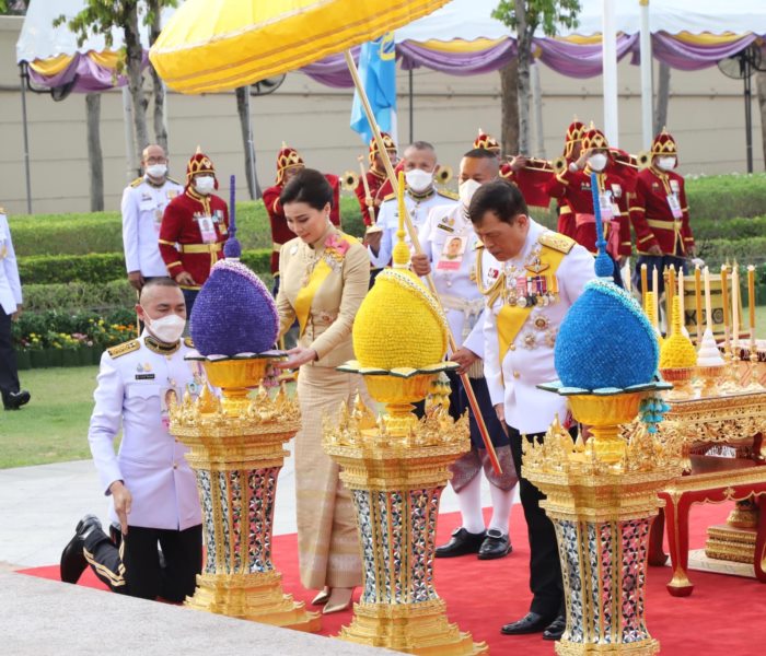 ในหลวง - พระราชินี ในหลวง - พระราชินี